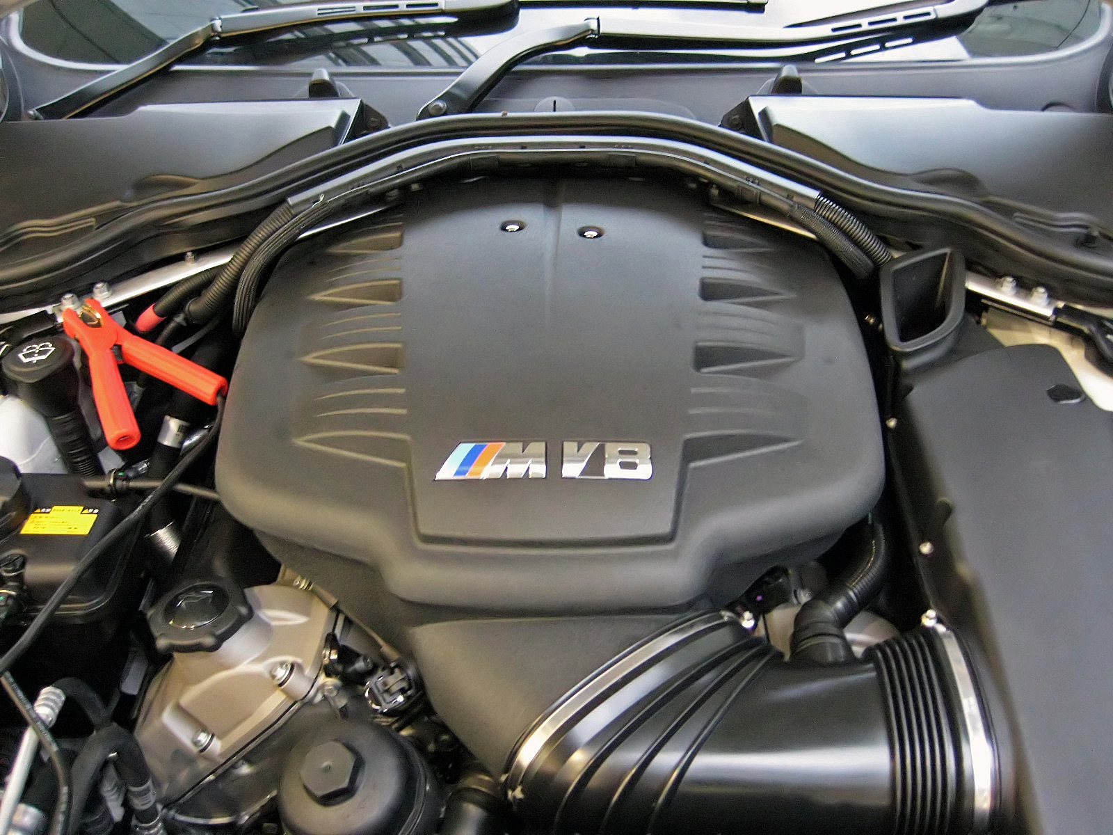 BMW S65B40 engine