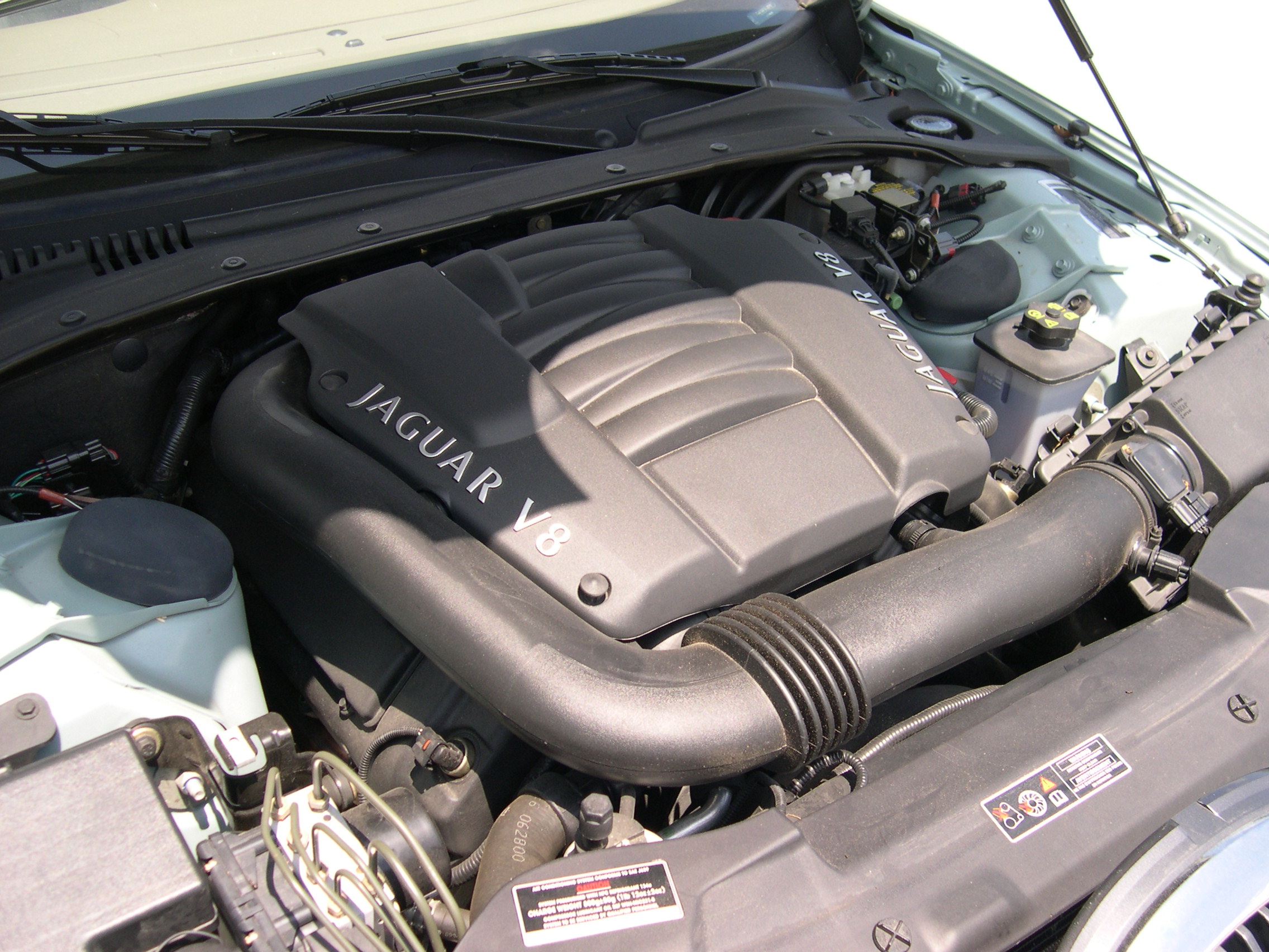 2000 Jaguar AJ-V8