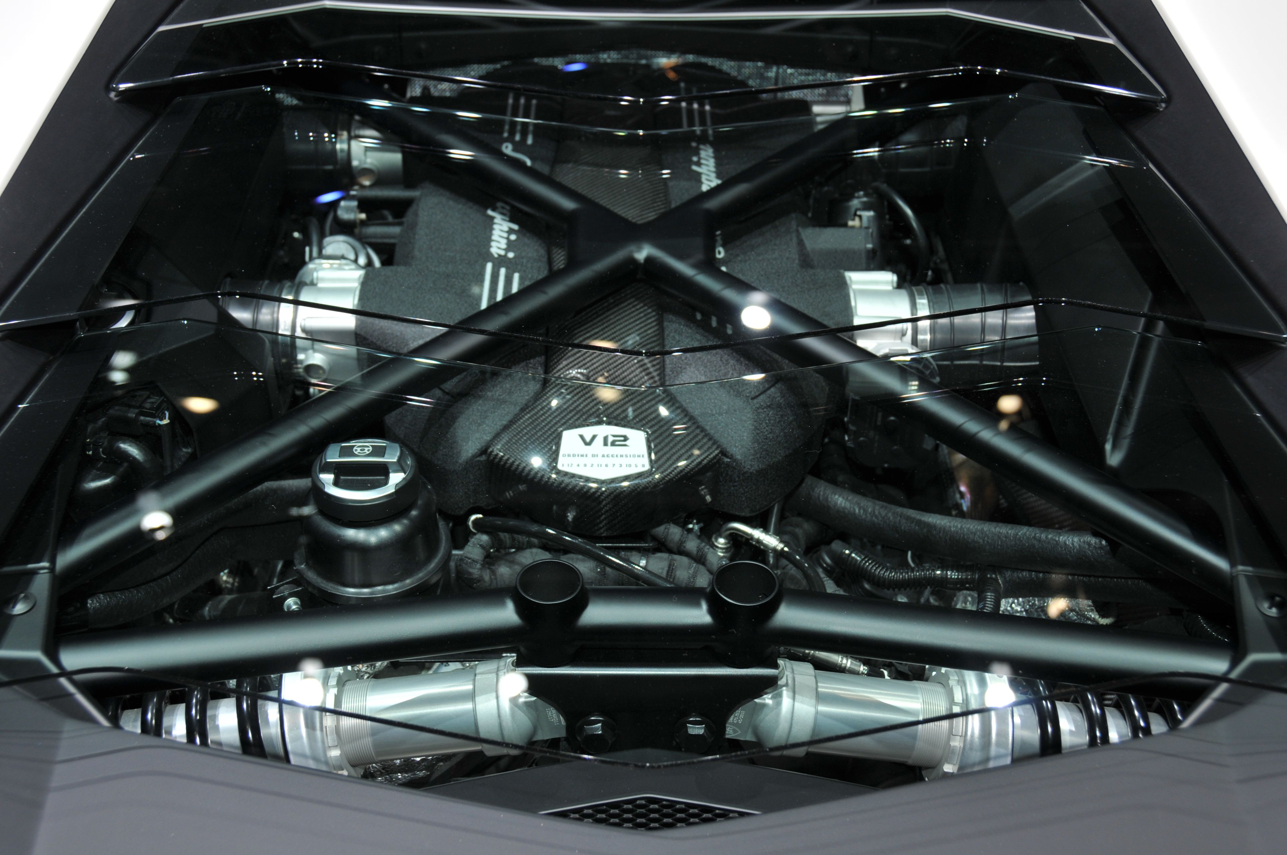 2000 Lamborghini V12