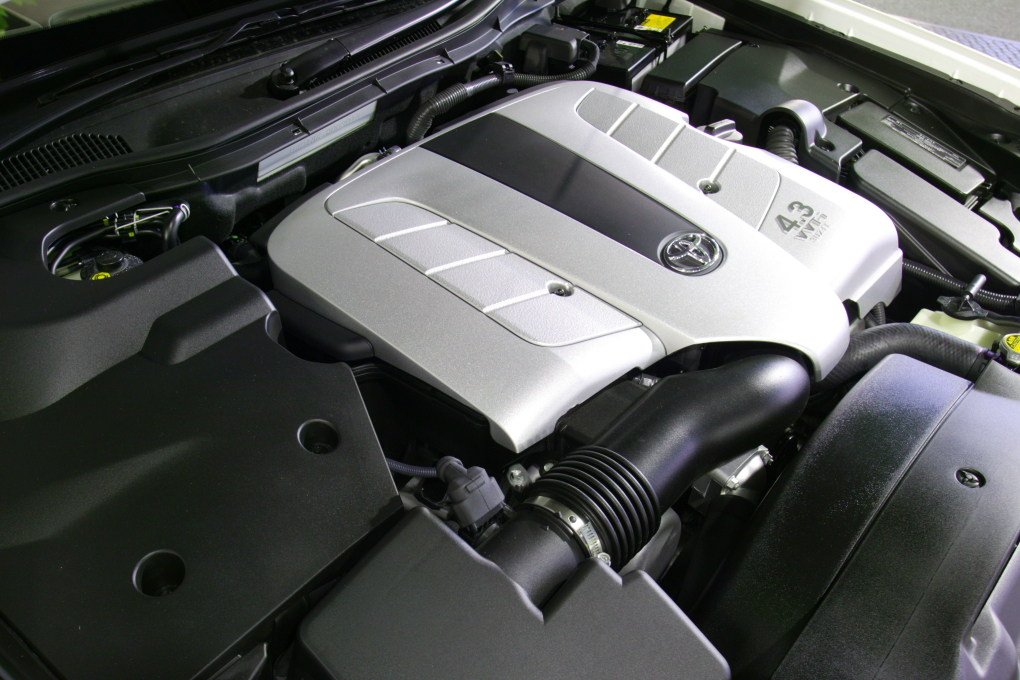 2000 Toyota 3UZ-FE